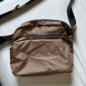 BAGGU Fanny pack
